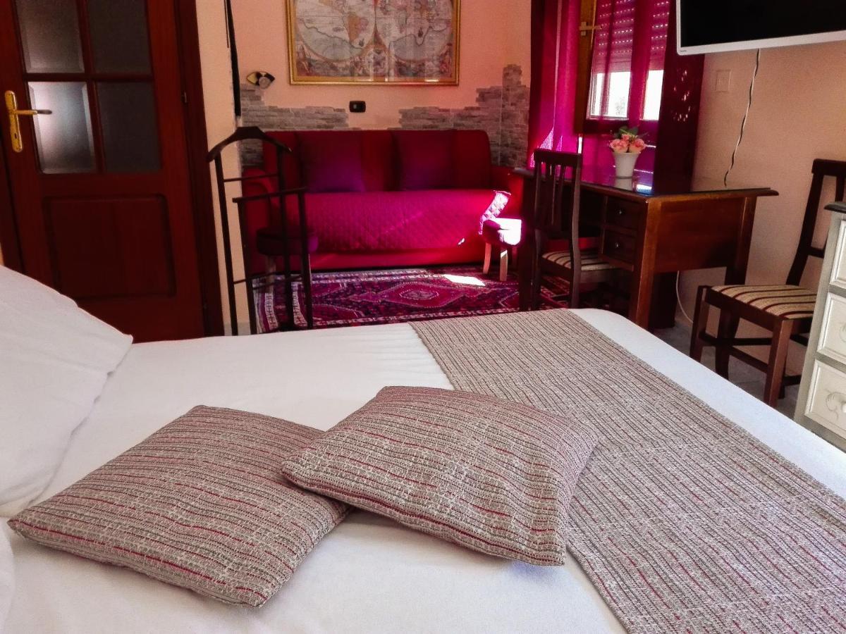 La Rosa - Elegant Rooms Sassari Extérieur photo