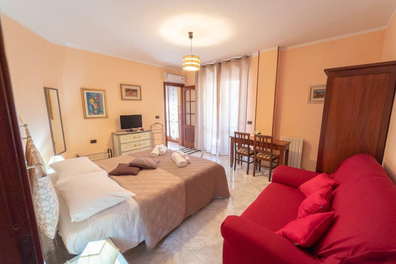 La Rosa - Elegant Rooms Sassari Extérieur photo