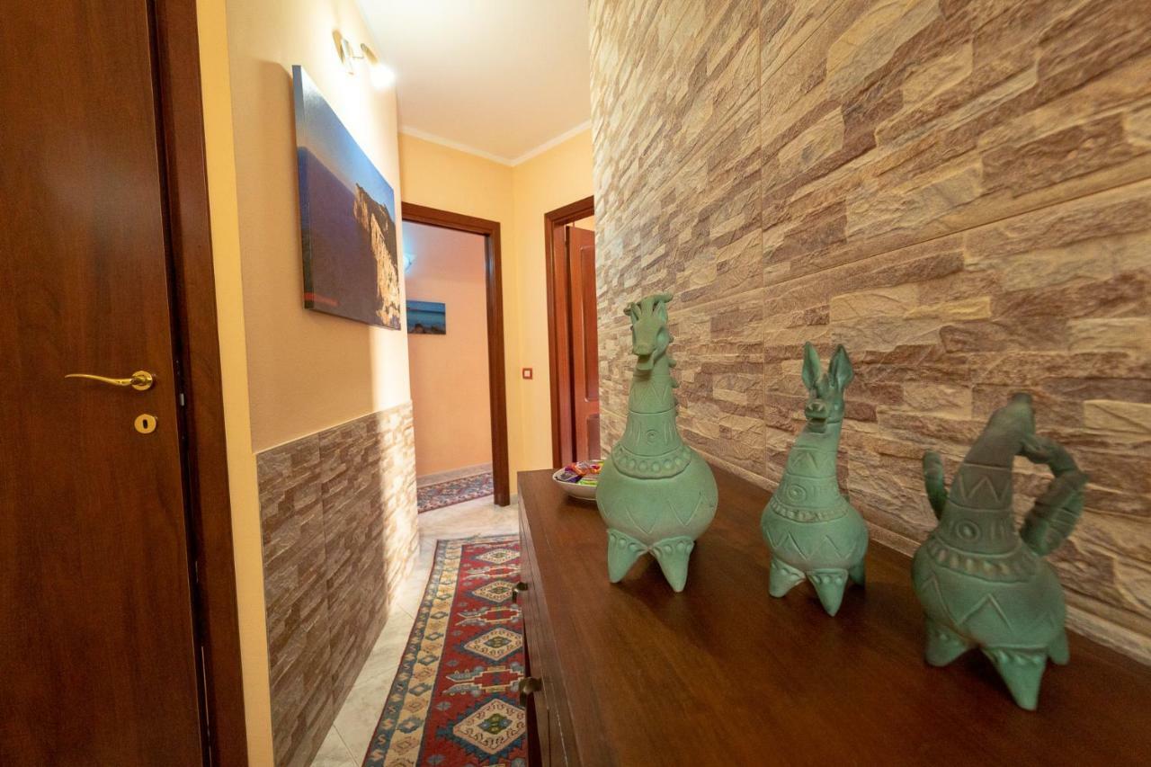 La Rosa - Elegant Rooms Sassari Extérieur photo