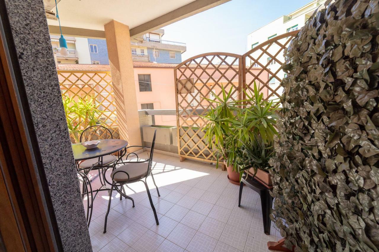 La Rosa - Elegant Rooms Sassari Extérieur photo