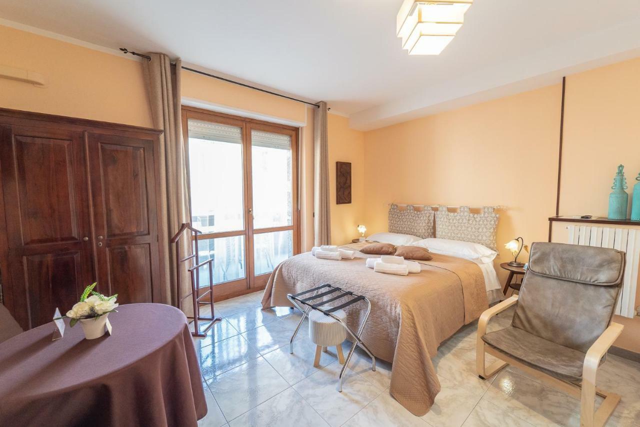 La Rosa - Elegant Rooms Sassari Extérieur photo
