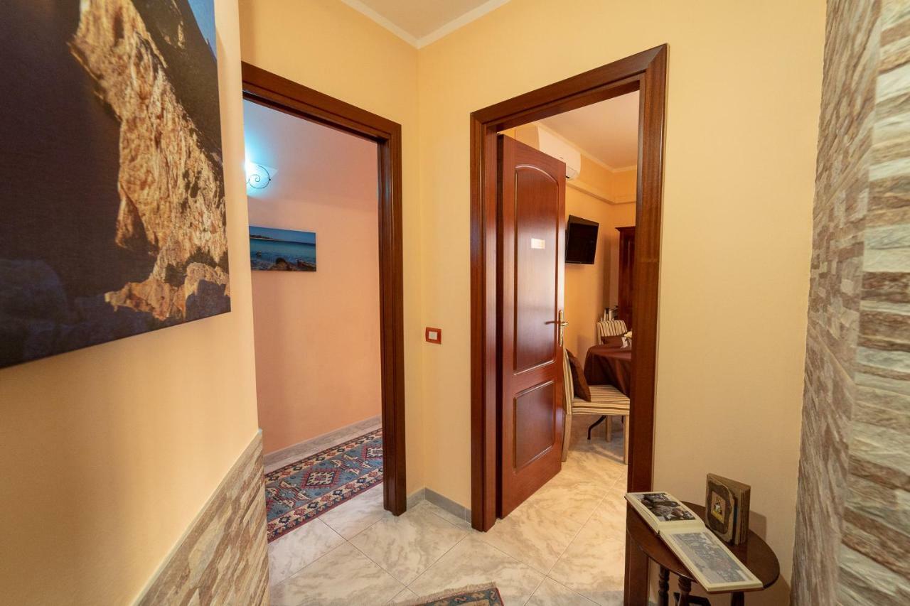 La Rosa - Elegant Rooms Sassari Extérieur photo