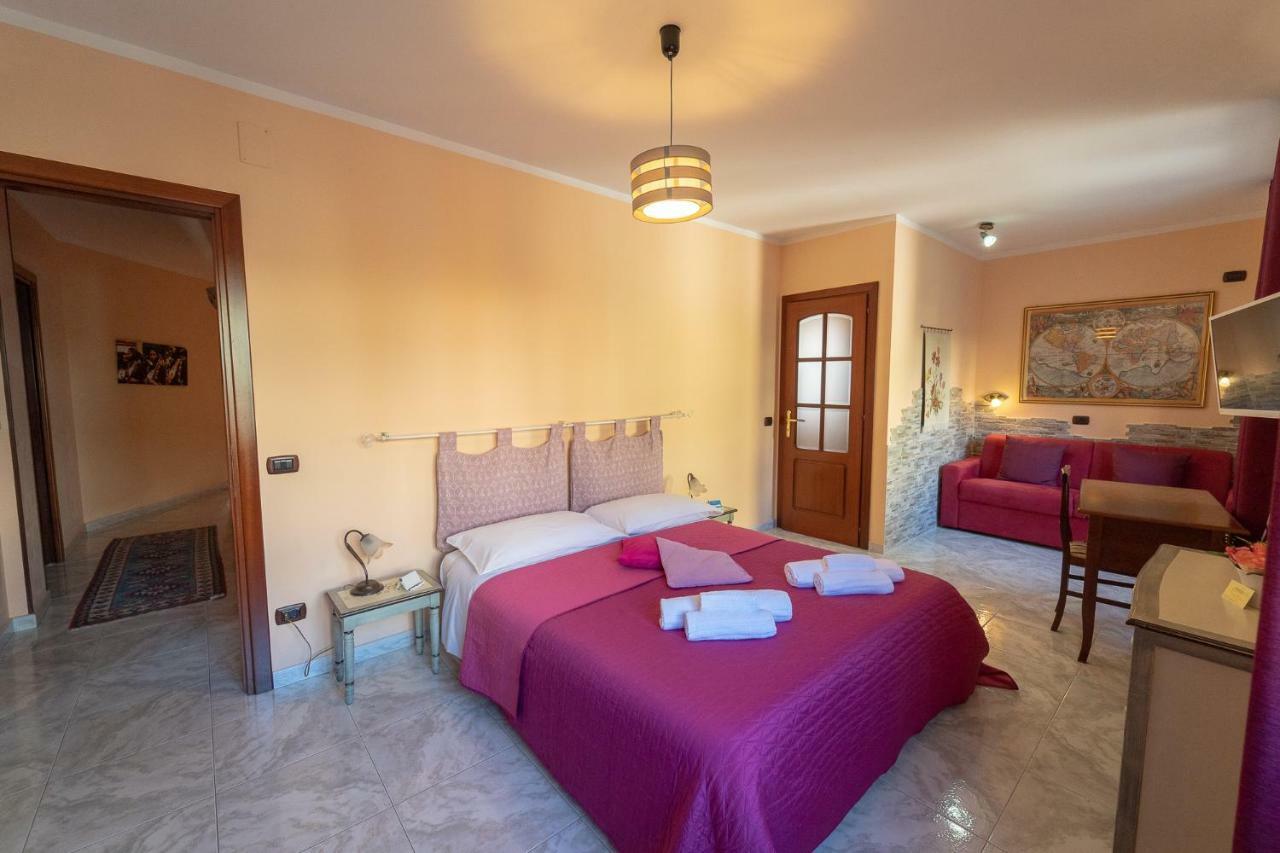 La Rosa - Elegant Rooms Sassari Extérieur photo