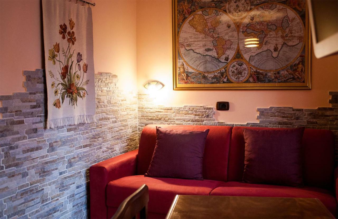 La Rosa - Elegant Rooms Sassari Extérieur photo