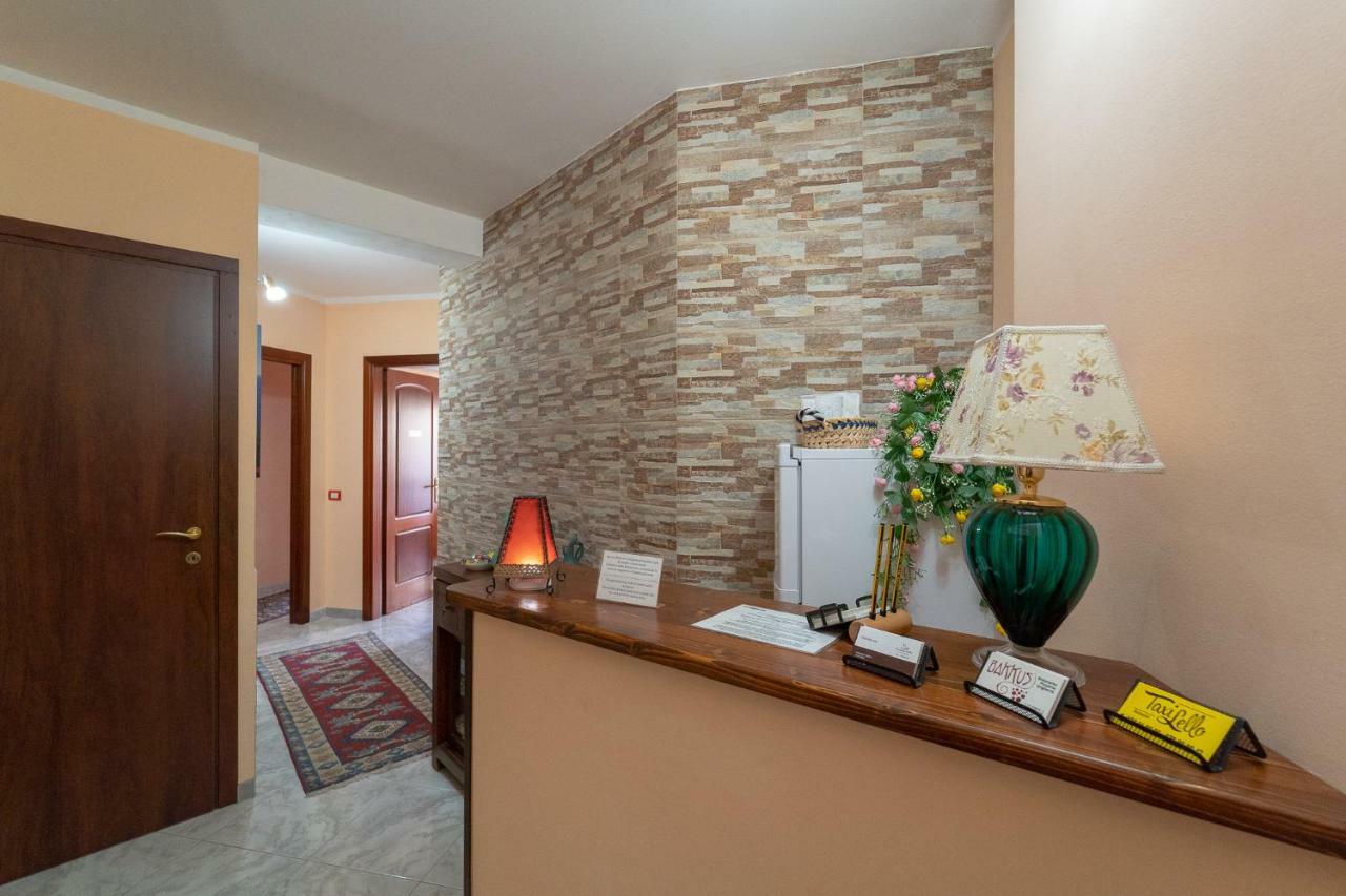 La Rosa - Elegant Rooms Sassari Extérieur photo