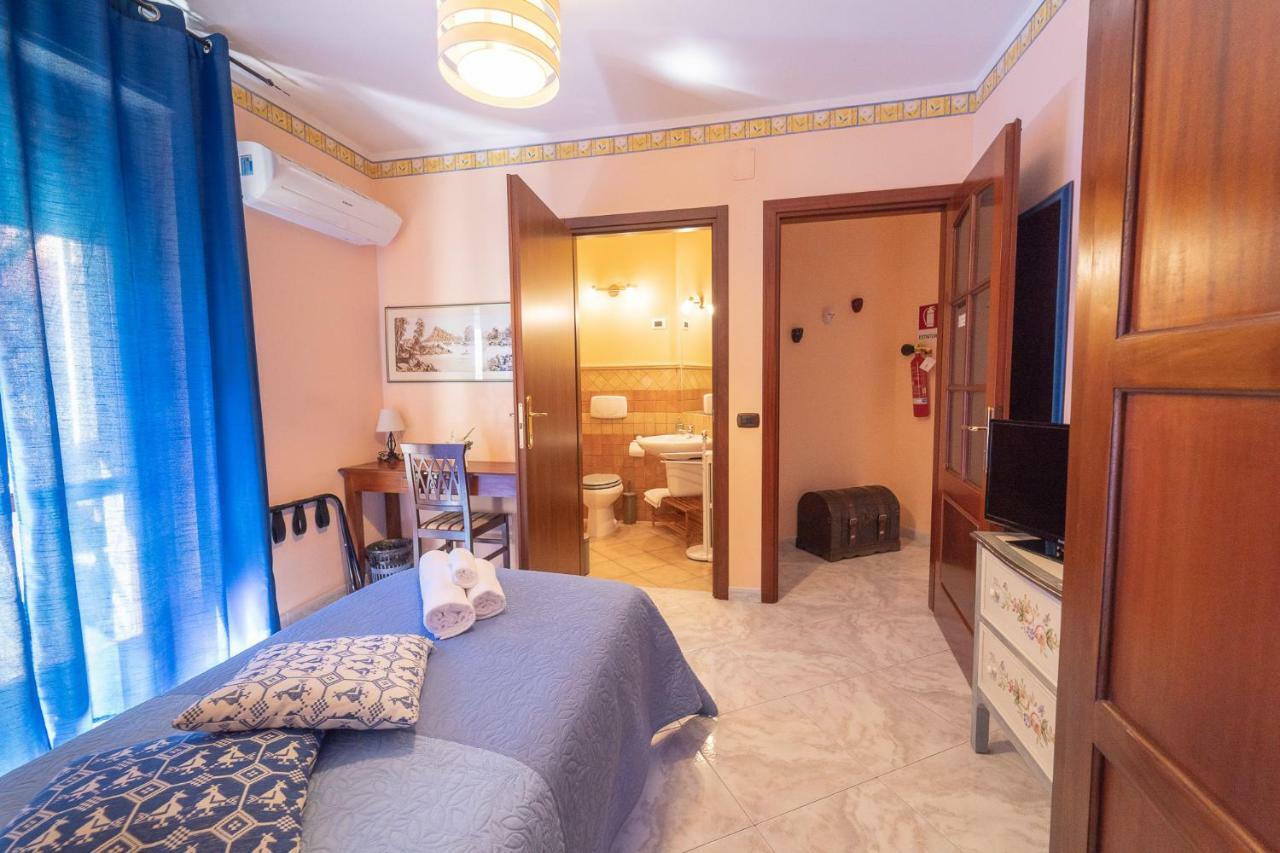 La Rosa - Elegant Rooms Sassari Extérieur photo